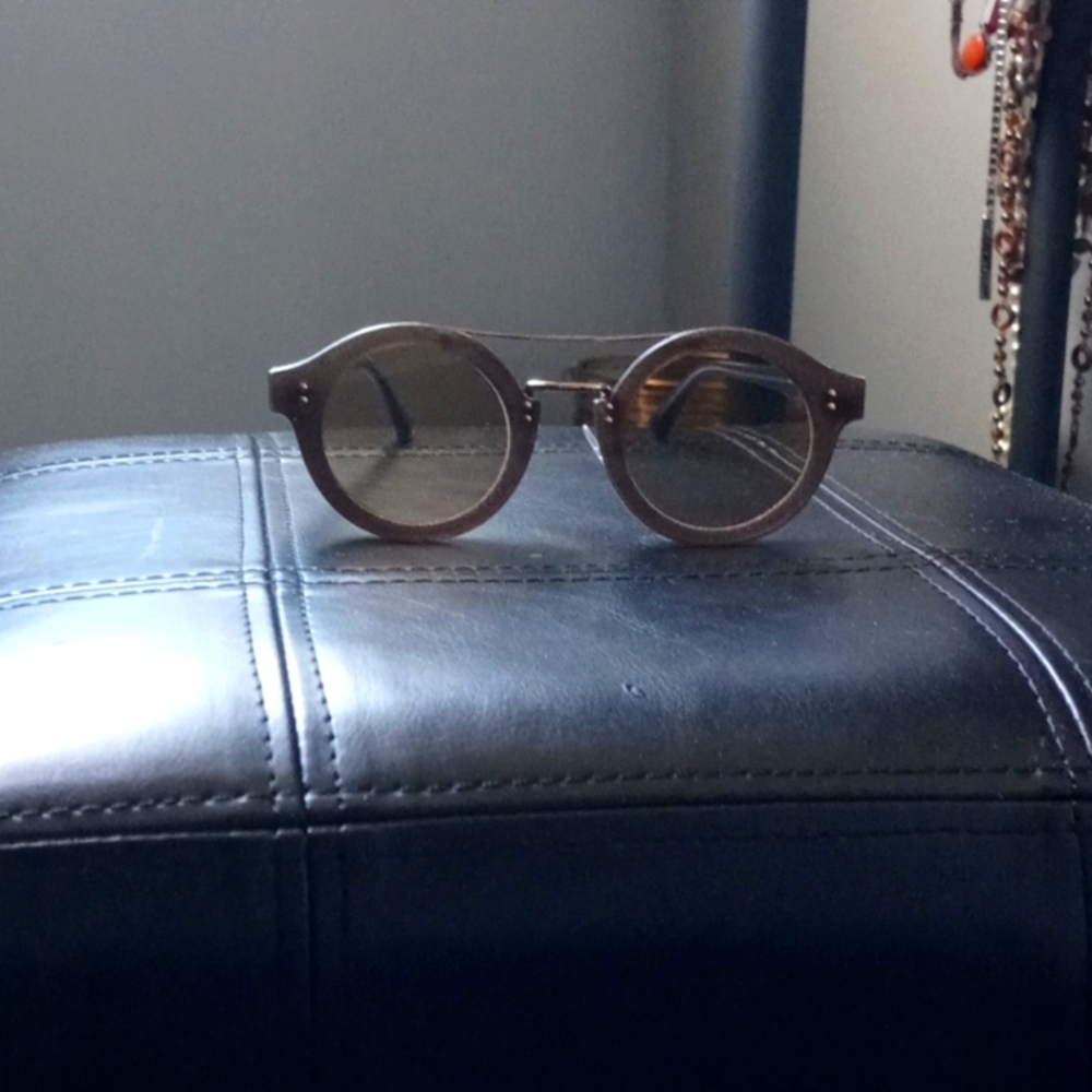 Brand new. Can't wear do to needing prescriptions.